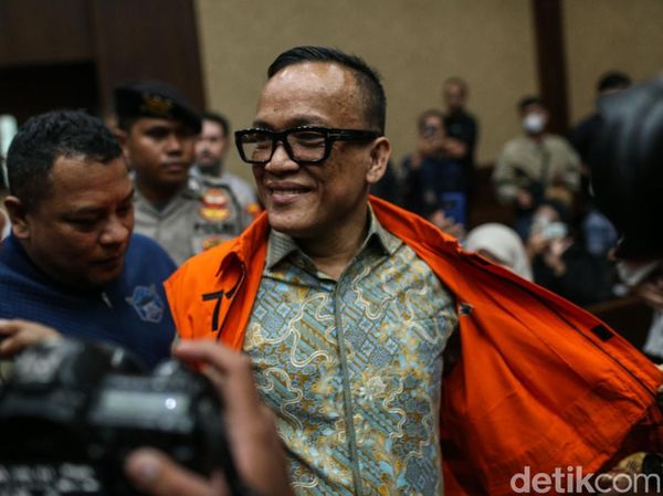Sidang Perdana Pemerasan Sertifikasi K3, Eks Wamenaker Noel Hadir di Tipikor