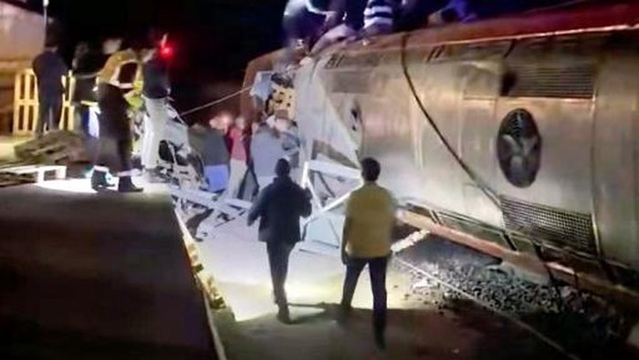 Korban Tewas Tabrakan 2 Kereta di Spanyol Bertambah Jadi 39 Orang