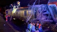 2 Kereta Penumpang Tabrakan di Spanyol, 21 Orang Tewas-100 Terluka