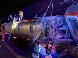 Kecelakaan 2 Kereta di Spanyol, 21 Orang Tewas