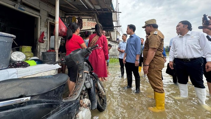 Wapres Gibran Kunjungi Lokasi Banjir di Tambun Bekasi