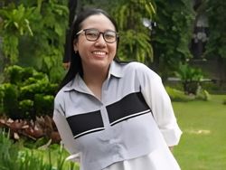 Nonton Anime-Baca Komik Bantu Angel Jadi Wisudawan Terbaik UB, Dapat IPK 3,97!