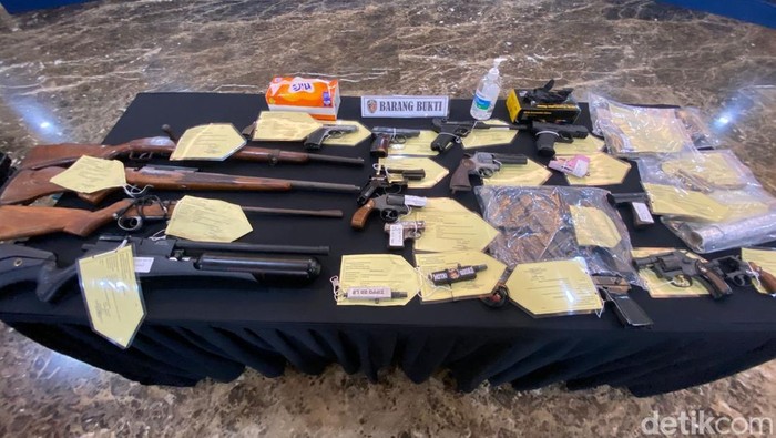 Polisi Sita Gudang Senpi Rakitan di Sumedang, 20 Januari 2026