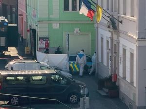 Video: Penembakan Terjadi di Balai Kota Ceko, 1 Tewas-Pelaku Bunuh Diri