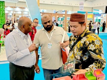 Berita dari Detik Finance: Indonesia Eximbank Bawa Madu Pelawan Pulau Bangka ke Pasar Internasional