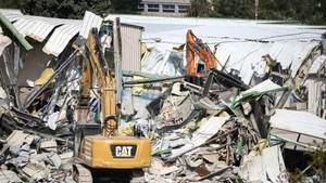 Israel Kerahkan Buldoser Hancurkan Markas UNRWA di Yerusalem