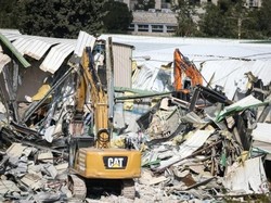 Israel Kerahkan Buldoser Hancurkan Markas UNRWA di Yerusalem