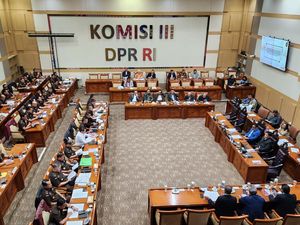 Jaksa Agung Rapat Bareng Komisi III DPR, Kajati Se-Indonesia Hadir