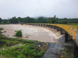 Bendung Lekopancing Maros Naik Status Waspada, Ketinggian Air 90 Cm