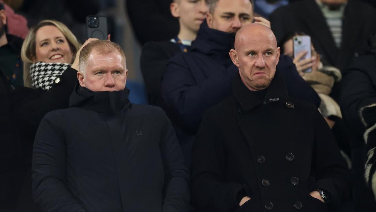 Paul Scholes dan Nicky Butt. (Foto: Getty Images/Carl Recine)