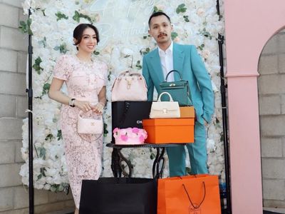 Gusti Ega Kasih Banyak Kado Mahal untuk Angel Karamoy