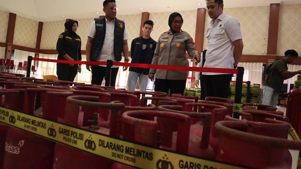 Die Polizei der Metropolregion Bekasi deckte den Fall des LPG-Gasschmuggels auf