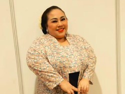 Sudah Tak Tinggal di Kosan, Nunung Resmi Tempati Rumah Baru