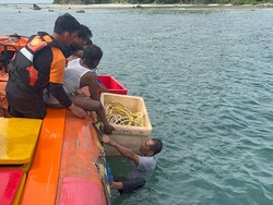 5 ABK Nelayan Terdampar di Pulau Segama Lampung Timur Dievakuasi Petugas