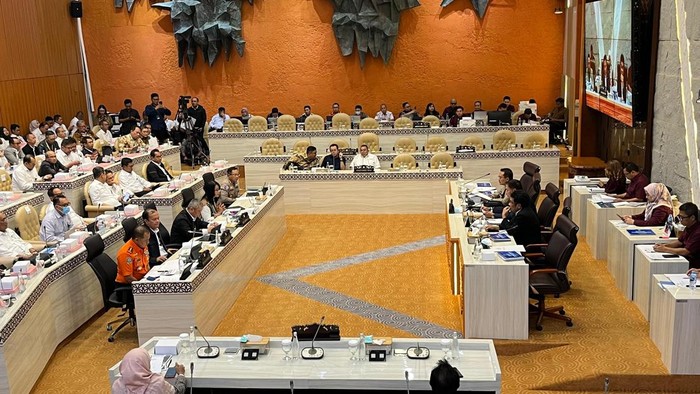 DPR Terima Informasi Kecelakaan Pesawat ATR di Maros, Sulsel