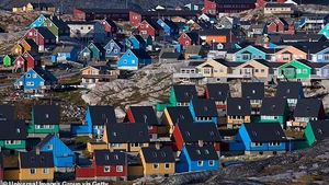 Trump Ngebet Kuasai Greenland, Ini Potret Rumah Warna-warni di Sana