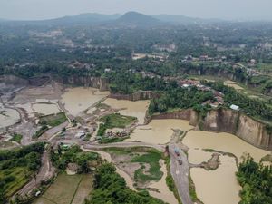 Sekda Banten Ungkap Lebih Besar Dana Perbaikan Jalan Dibanding Pajak Tambang