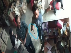 Pedagang Bawang di Lampung Ditusuk Pisau, Pelaku Babak Belur Dimassa