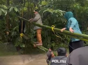 Bupati Bone Kunjungi Warga Bontocani di Tengah Banjir, Panen Madu-Tanam Padi