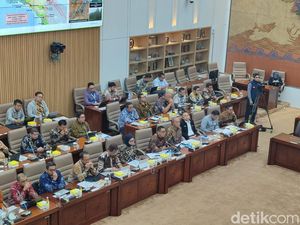 Listrik Aceh Hampir Pulih, Tersisa 60 Desa Masih Belum Teraliri