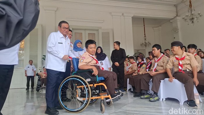 Gubernur DKI Jakarta Tambah 32 Bus Sekolah Ramah Disabilitas, Layani 41 Ribu Siswa