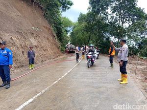Evakuasi Longsor Rampung, Jalur Magelang-Boyolali Via Ketep Dibuka Lagi