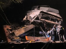 Kereta Tabrak Dinding di Spanyol, 1 Orang Tewas-Puluhan Luka