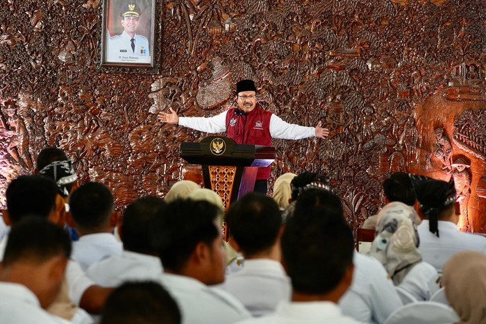 Menteri Sosial Sosialisasi Peningkatan Data Sosial di Bojonegoro