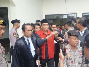 Hakim Tolak Eksepsi Dua Terdakwa Demo Pati Teguh dan Botok