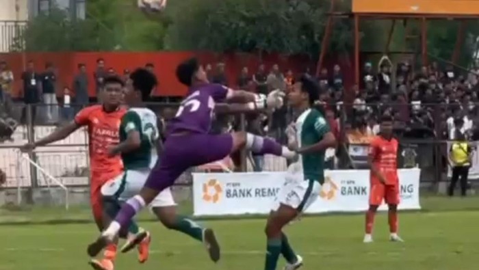 Video: Kipernya Disanksi Berat Usai Aksi Tendangan Kungfu, PSIR Akan Banding