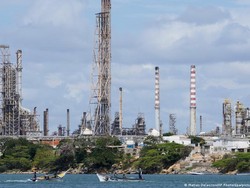 Venezuela Raup Rp 5 T dari Penjualan Perdana Minyak ke AS