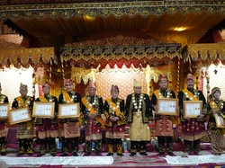 Pimpinan Forkopimda Jambi Terima Gelar Adat Melayu