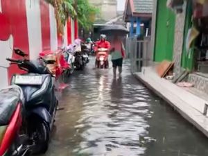 Duri Kepa Jakbar Banjir Usai Hujan Deras, Warga Harap Revitalisasi Drainase