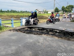 Penjelasan Dinas PUPR Soal Jembatan Ambrol di Jalur Alternatif Blitar