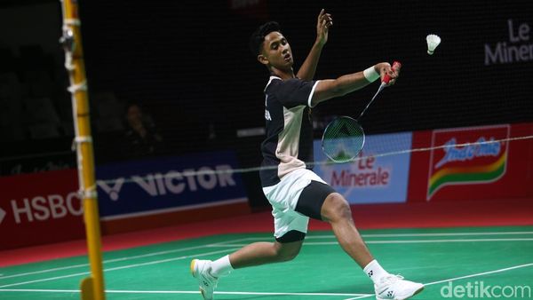 Kalahkan Wakil China, Alwi ke 8 Besar Indonesia Masters 2026