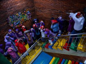 Lansia Bandung Ikuti Simulasi Gempa untuk Tingkatkan Kesiapsiagaan