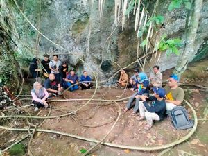 Situs Batu Tulis Citapen, Jejak Prasejarah yang Tersembunyi di Ciamis