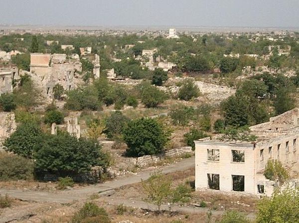 Potret Kota Mati Agdam yang Hancur Lebur Imbas Perang