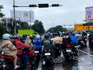 Hujan Guyur Kota Bandung Pagi Ini, BMKG Ingatkan Cuaca Ekstrem