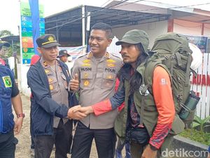 Video: Agam Rinjani Turun Gunung, Bantu Cari Korban Pesawat ATR 42-500