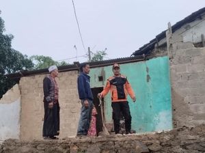 Rumah Warga di Rumpin Bogor Ambruk Diterjang Angin Kencang, Korban Ngungsi