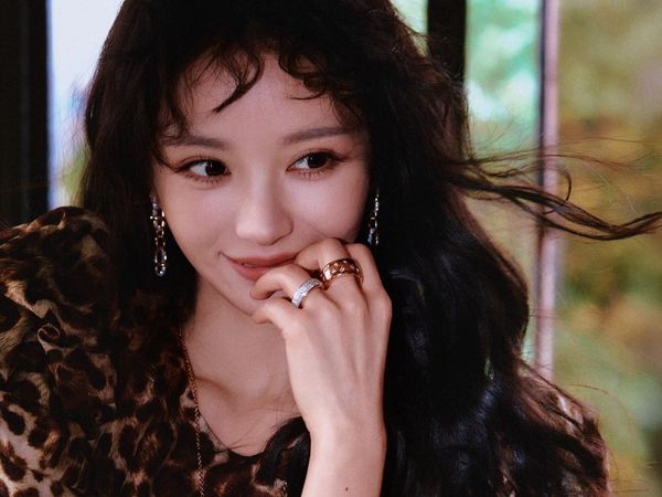 Potret Cantik Tian Xiwei Dijuluki Boneka Hidup, Kalahkan Popularitas Liu Yifei