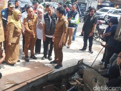 Trotoar Suhat Malang Akan Ditata Lebih Estetik-Bebas Parkir Liar