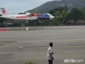 Video Detik-detik Wings Air Gagal Mendarat di Ende gegara Cuaca Buruk