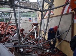 Atap SMAN 2 Gunungputri Ambruk, Bupati Bogor Minta Audit Menyeluruh