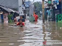 Update Banjir Jakarta Jam 3 Sore: 140 RT dan 16 Ruas Jalan Masih Terendam