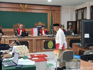 Harda Kiswaya Dicecar soal Surat Edaran di Sidang Korupsi Hibah Sleman