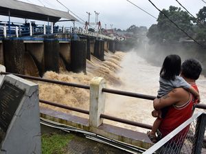 Debit Ciliwung Naik, Bendung Katulampa Siaga 3