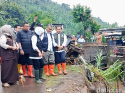Gubernur Khofifah Minta Warga Waspadai Ancaman Bencana Hidrometeorologi