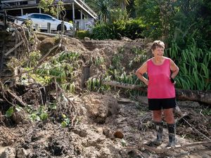 Longsor Terjang North Island Selandia Baru